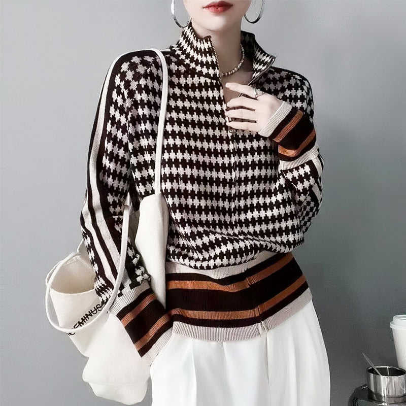 Mesh Blouse with Zip Closure and Stylish Design
