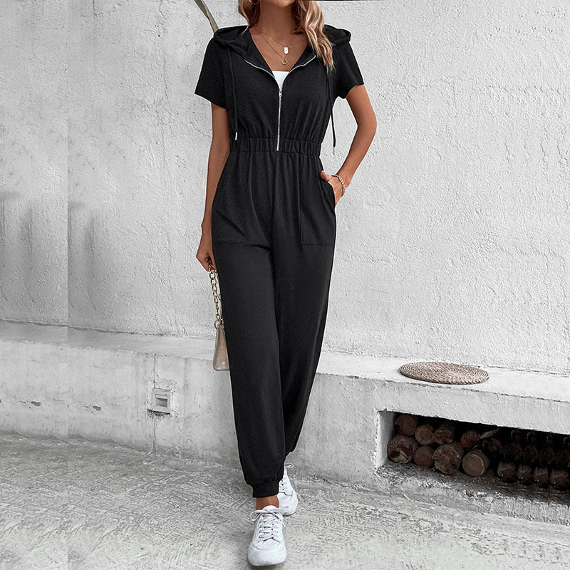 Zip-Up Jumpsuit with Comfortable Fit and Stylish Design