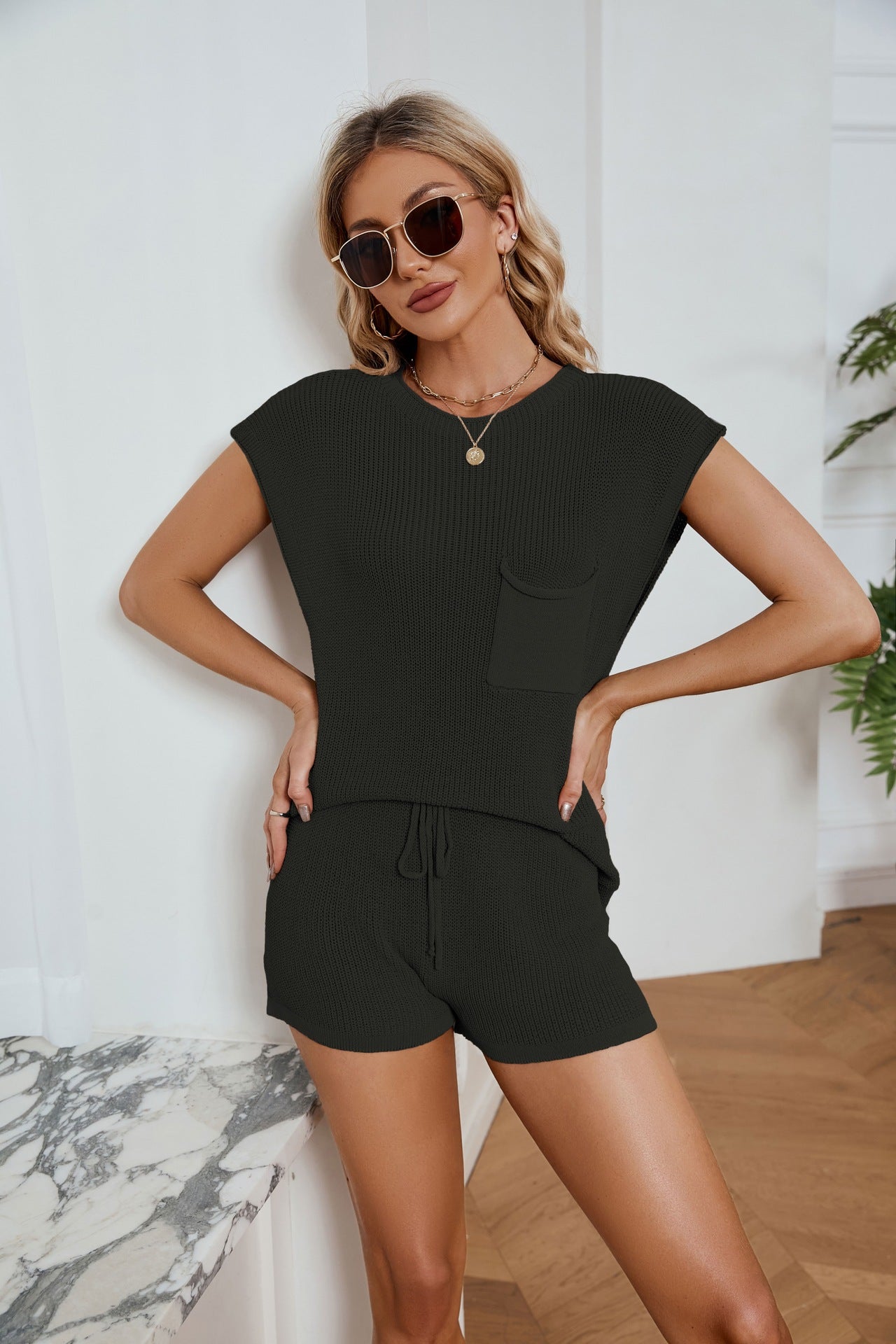 Sleeveless T-Shirt and Mesh Shorts Outfit for Active Wear