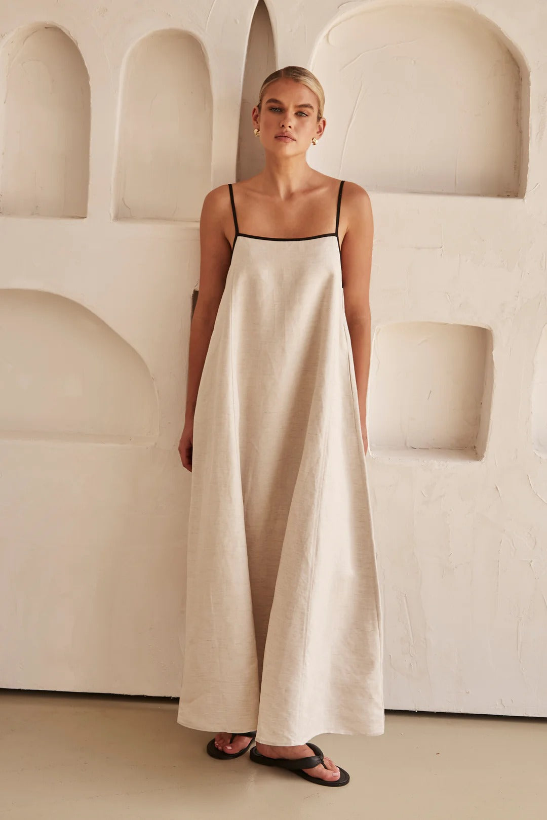 Linen Contrast Maxi Dress for Effortless Style and Comfort