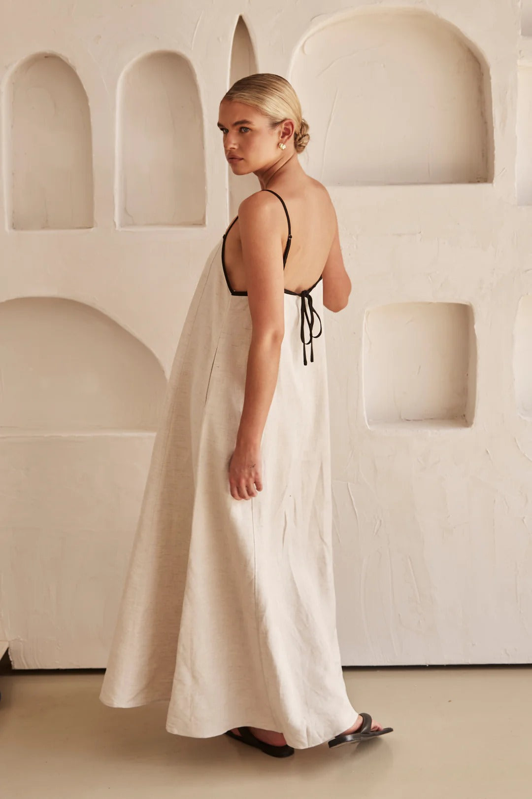 Linen Contrast Maxi Dress for Effortless Style and Comfort