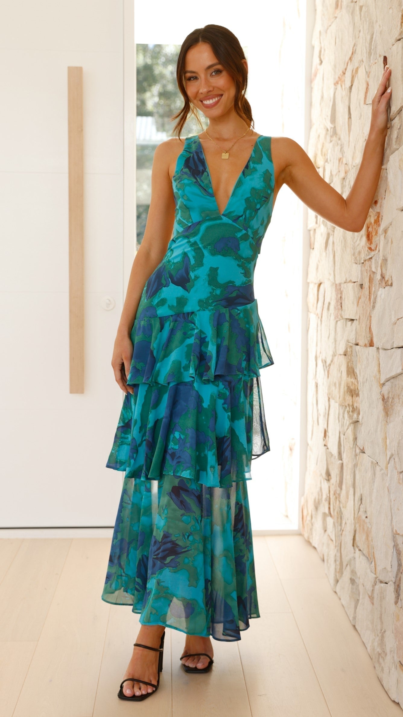 Elegant Maxi Dress for Effortless Summer Style