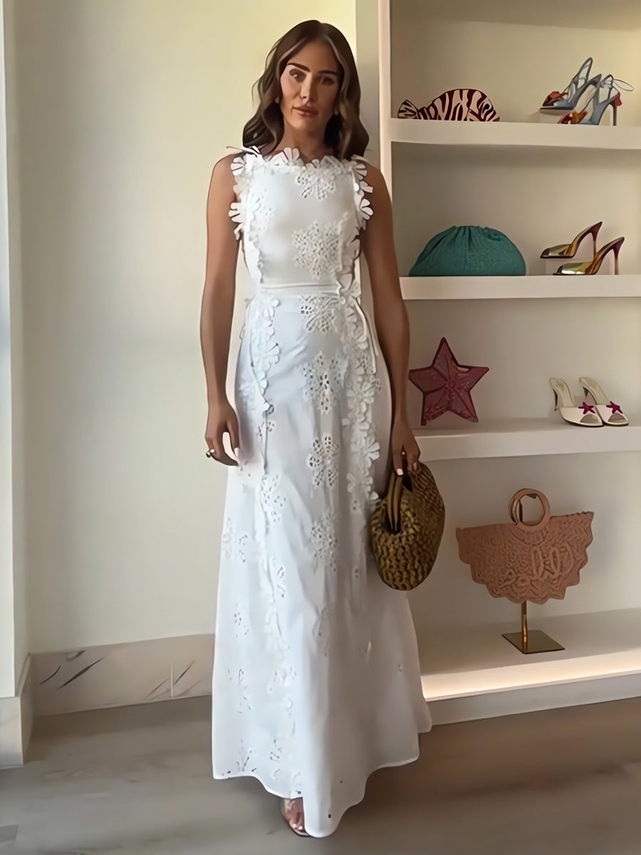 Éliora Lace Floral Maxi Dress with Tie Straps