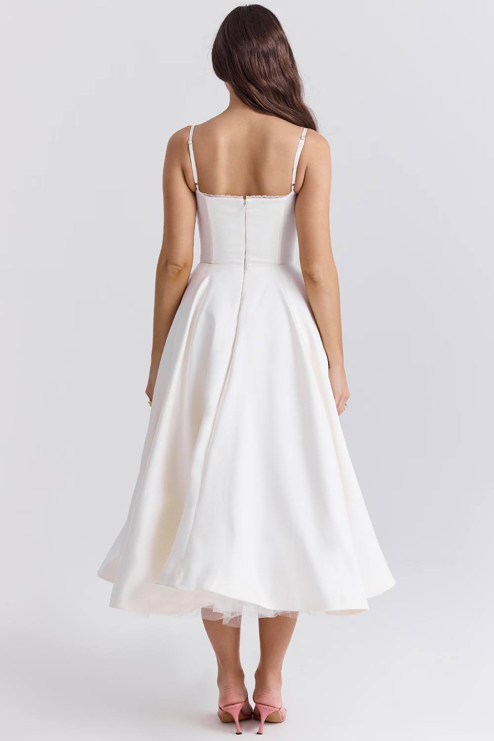 Elegant Royale Dress with Flattering Silhouette and Versatile Style