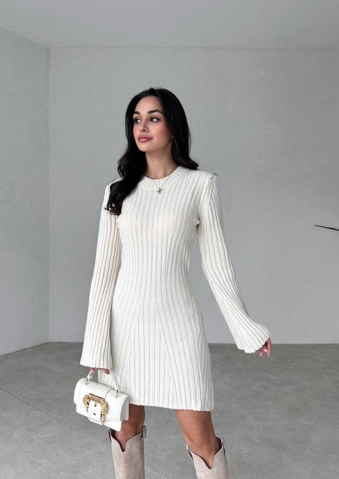 Knit Short Dress with Stylish Design and Comfortable Fit
