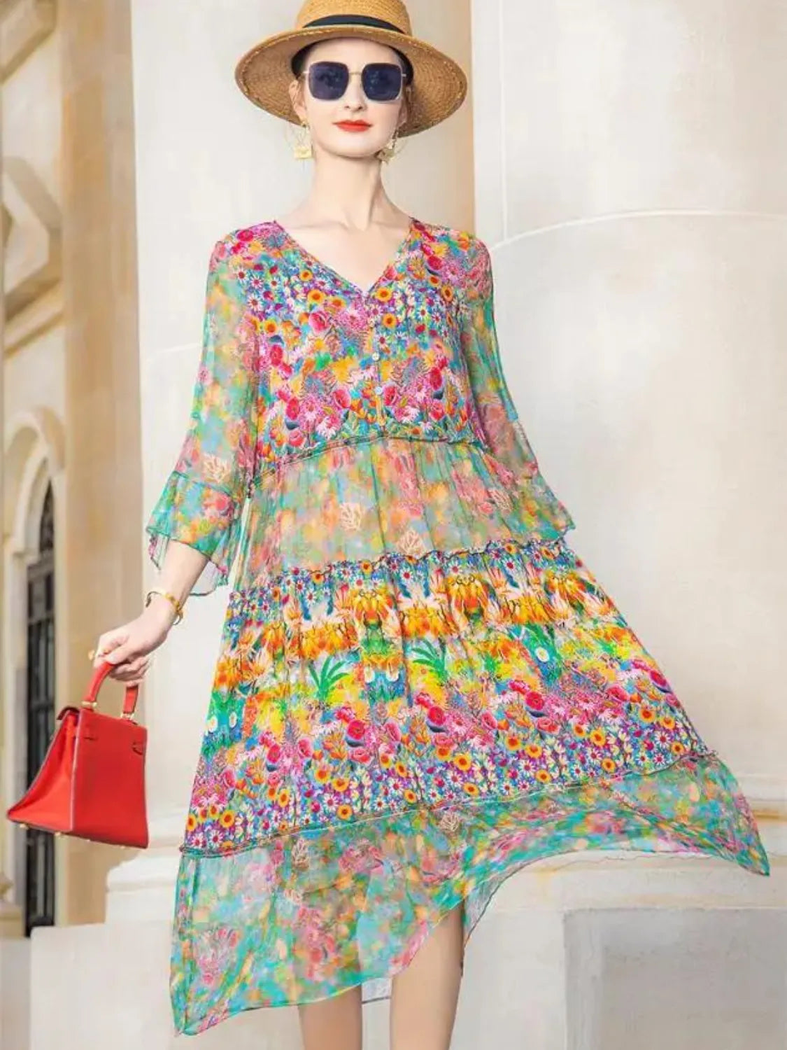 Elegant Floral Maxi Dress with Adjustable Straps and Side Pockets