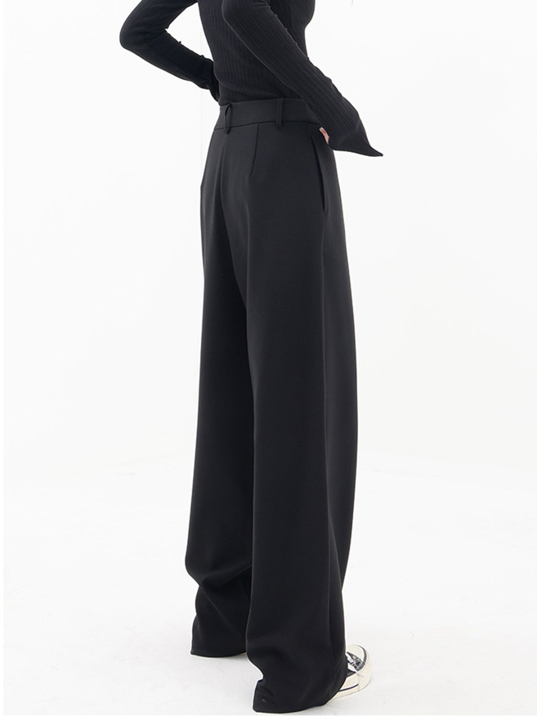 Modern Baggy Trousers for Comfortable Everyday Wear