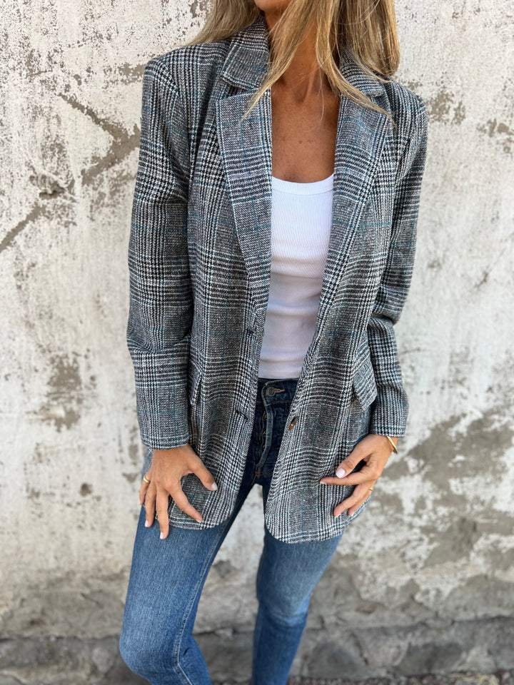 Elegant Women's Winter Check Blazer
