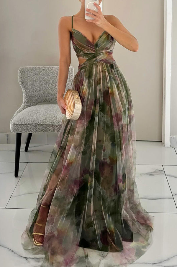 Elegant Printed Maxi Dress with Lace Details for a Timeless Look