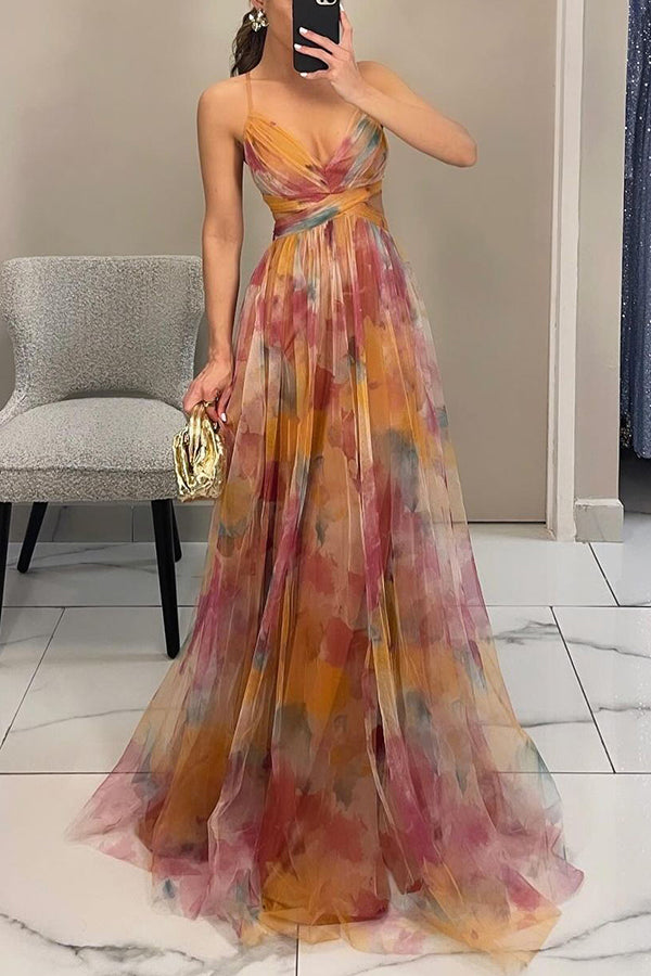 Elegant Printed Maxi Dress with Lace Details for a Timeless Look