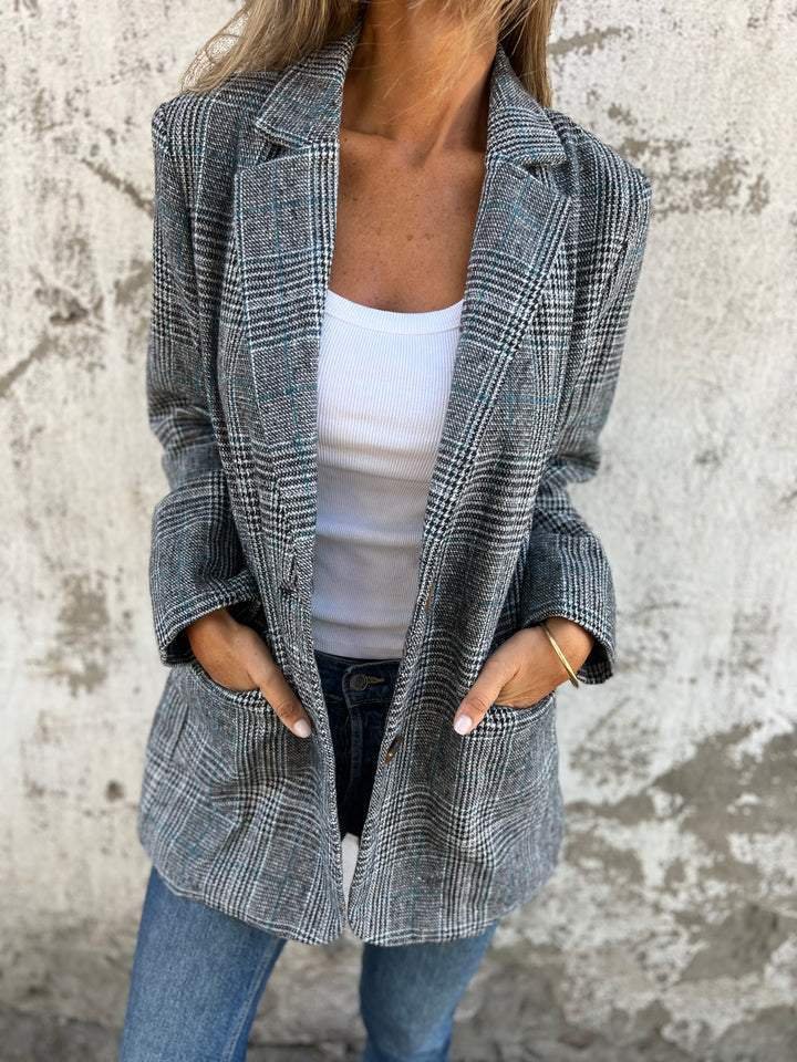 Elegant Women's Winter Check Blazer