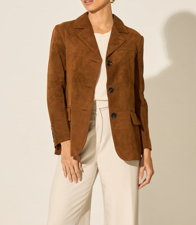 Camel Suede Blazer with Tailored Fit and Stylish Design
