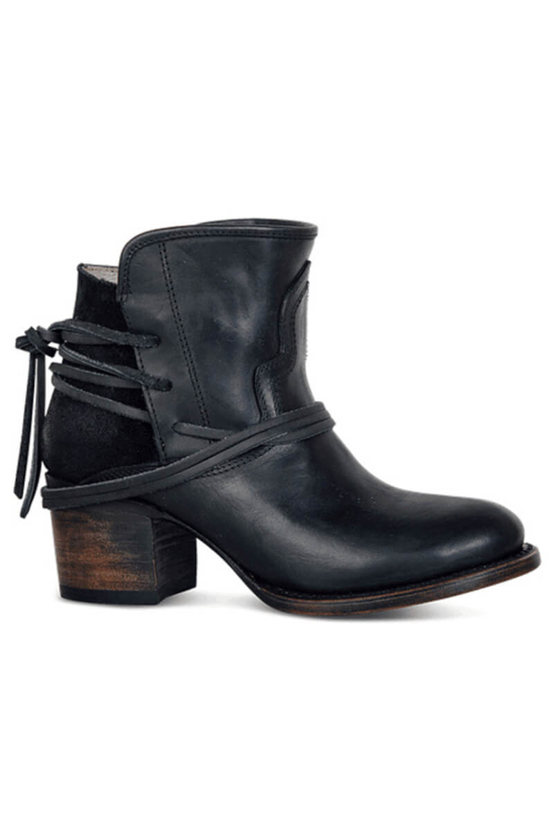 Women's Short Country Boots - Stylish & Comfortable Footwear