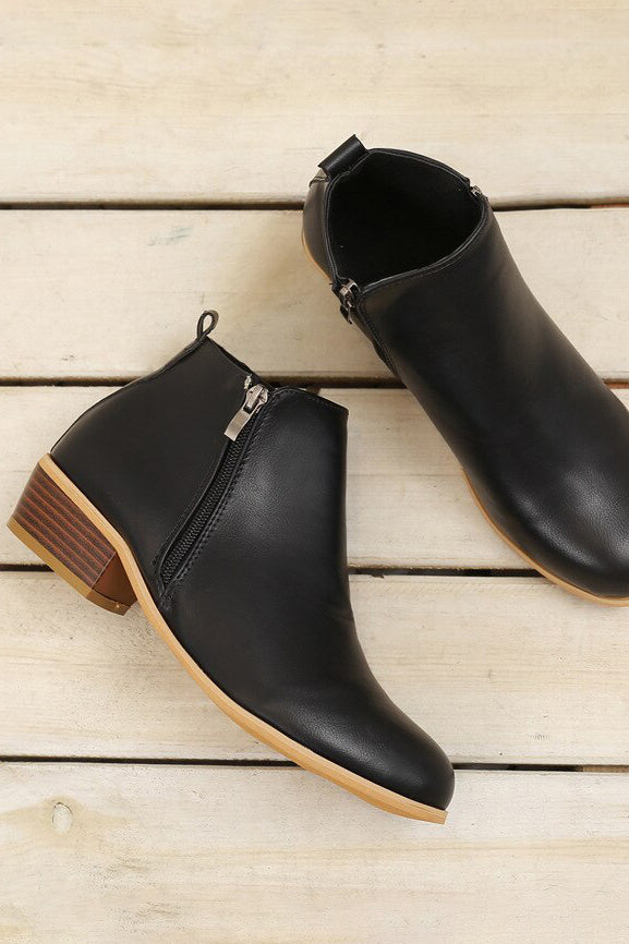 Stylish Short Boots with Comfortable Low Heels