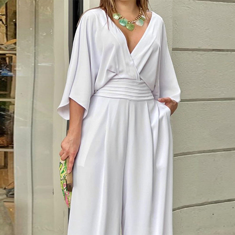 Mono Elegance: Stylish Comfort and Sophistication in One