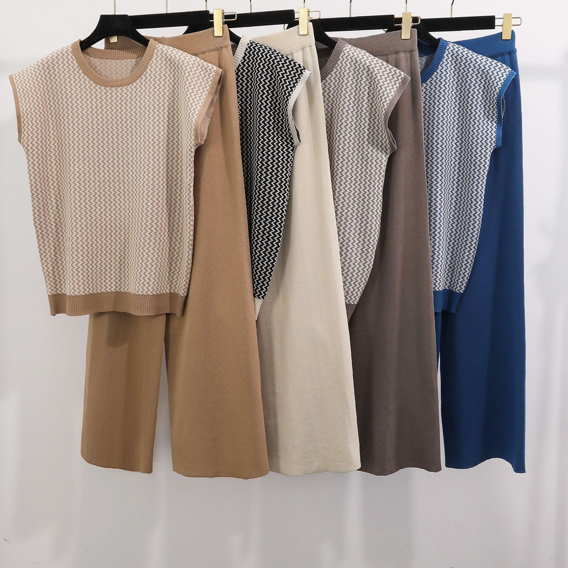 Lanna T-Shirt and Trouser Set for Comfortable Everyday Wear