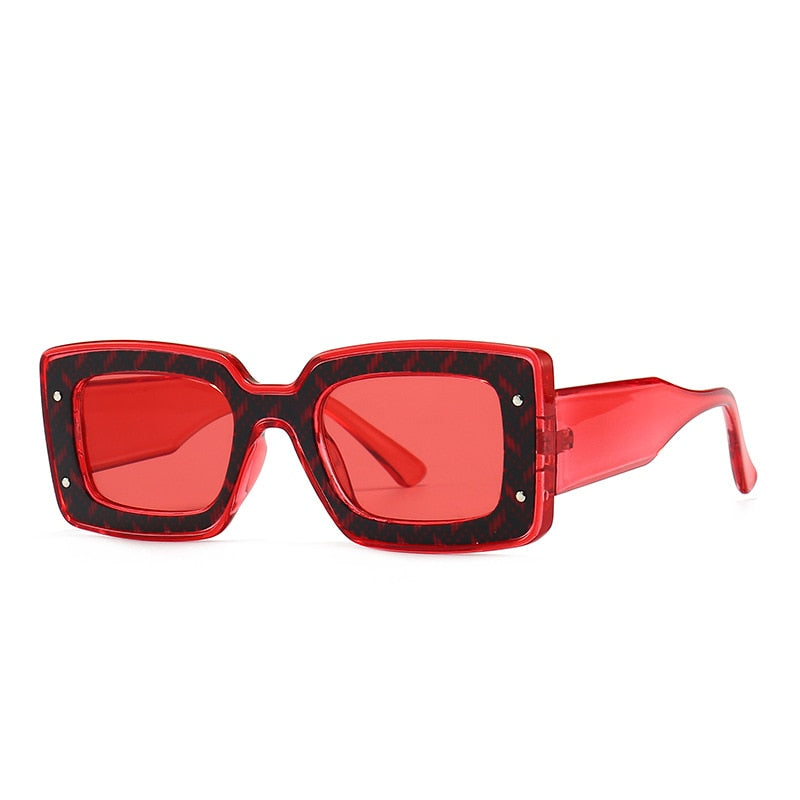 Stylish Polina Sunglasses with UV Protection and Trendy Design