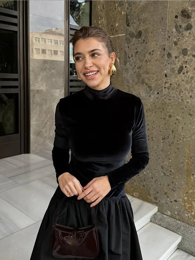 Midi Long Sleeve Dress with Elegant Design and Comfortable Fit