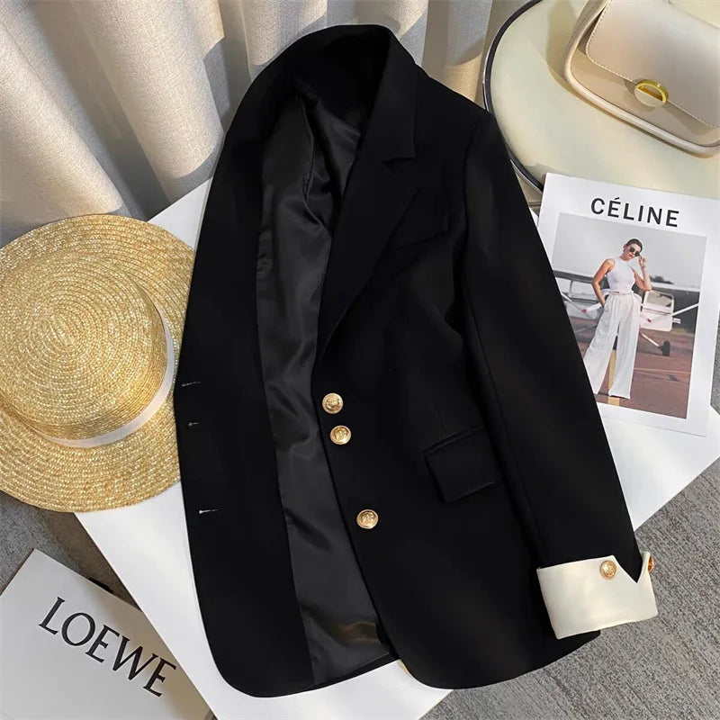 Stylish Women's Blazer – Tailored Fit, Classic Design