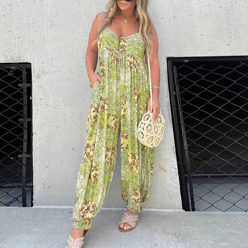 Retro Sleeveless Jumpsuit with Belted Waist and Flared Legs