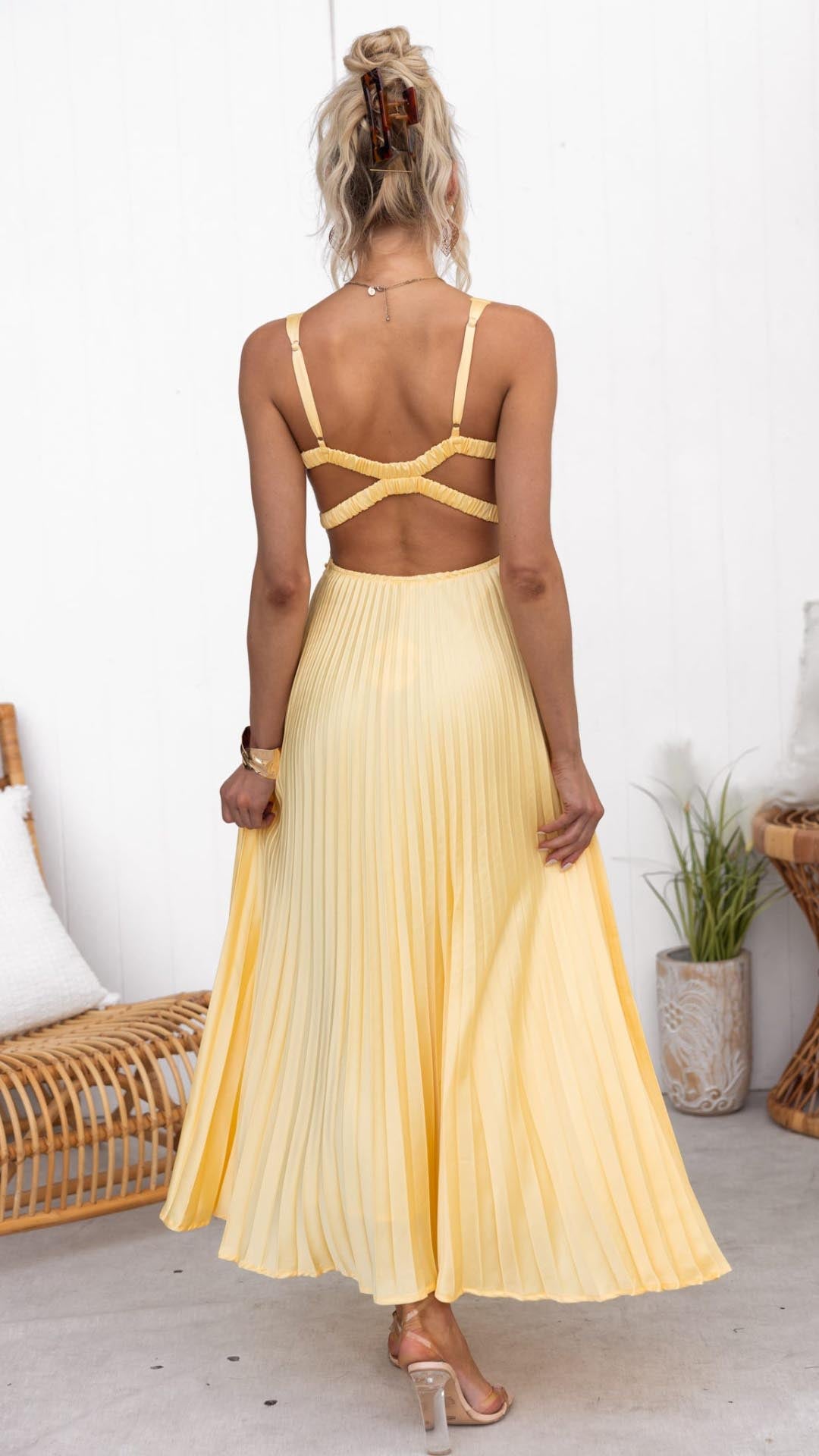 Elegant Yellow Pleated V-Neck Dress for Special Occasions