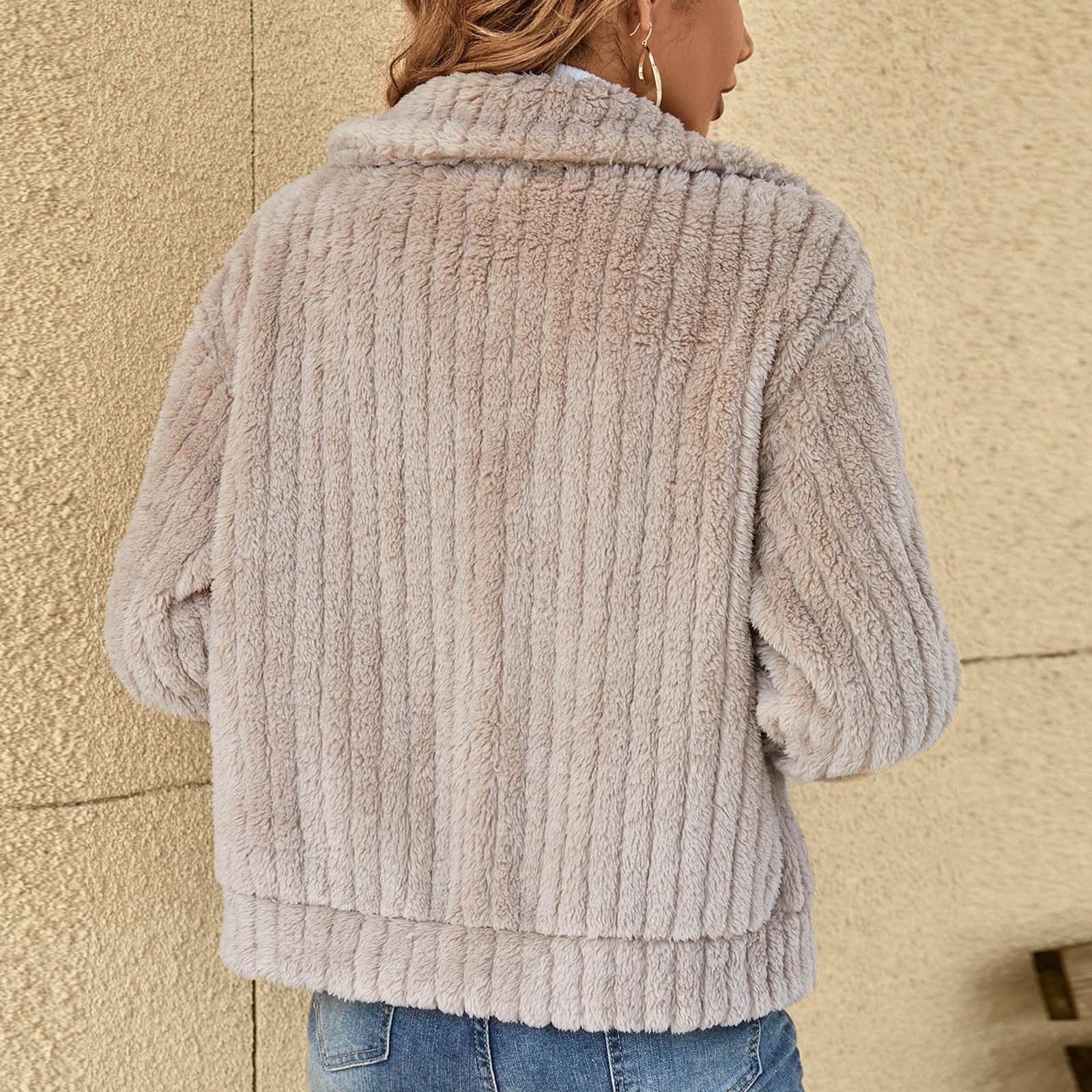Cozy Teddy Zip Jacket for Warmth and Comfort