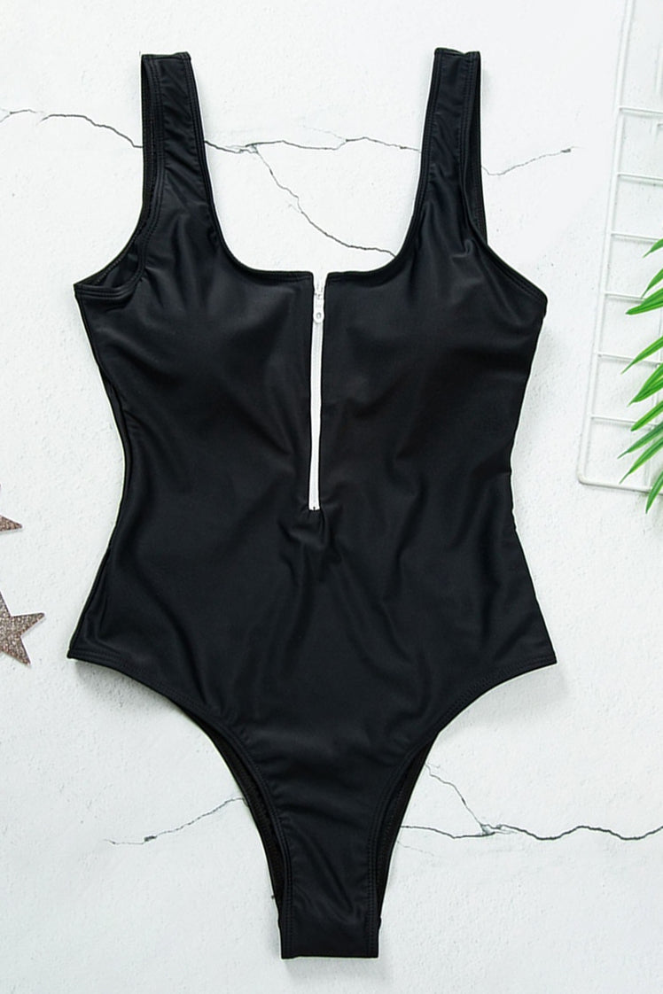 Hollow V-Neck Zipper Swimsuit for Stylish Beachwear