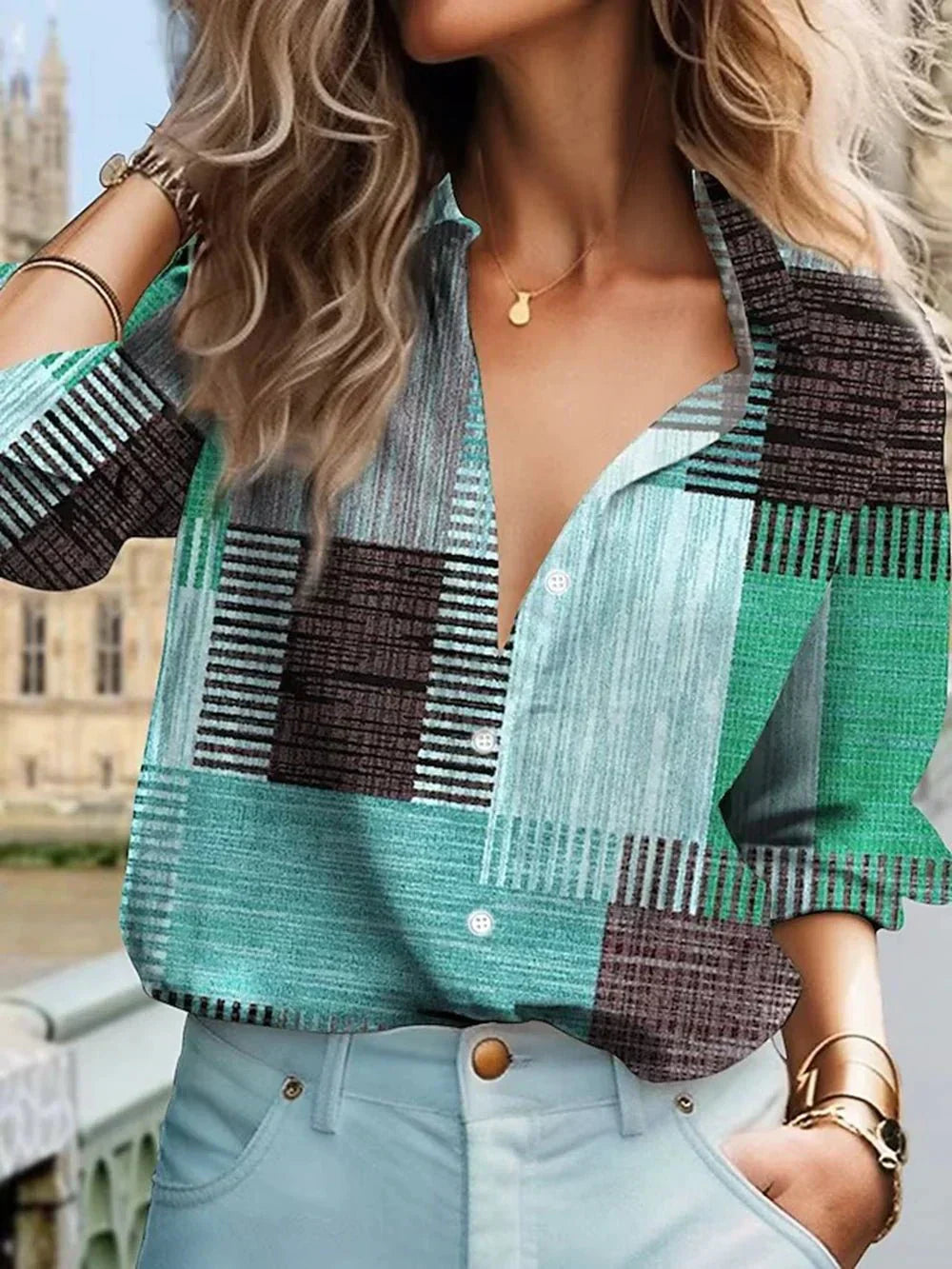 Women's Checkered Social Shirt with Classic Fit