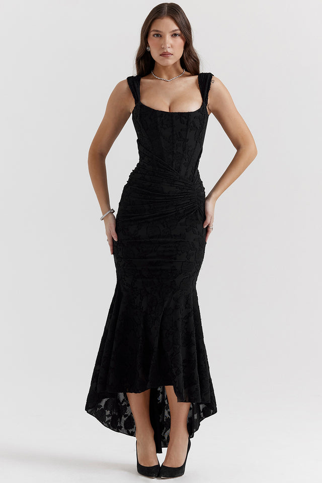 Elegant Women's Waist Dress with Flattering Cut and Sophisticated Style