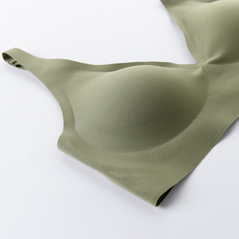 Seamless Comfort Bra with Soft Support and Flexibility