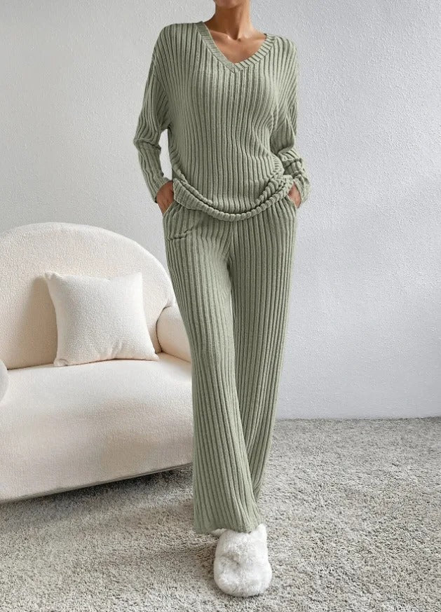 Soft Ribbed Knit Two-Piece Set for Comfortable Everyday Wear