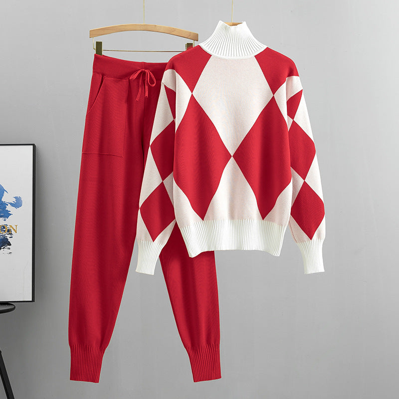 Blouse and Lightweight Trousers Set for Comfortable Style