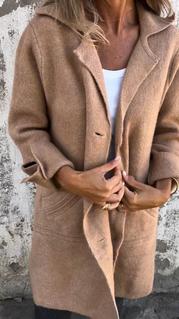 Comfortable Mid-Length Jacket for Everyday Wear
