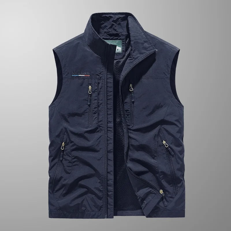 Breathable Outdoor Cargo Vest for Active Lifestyle