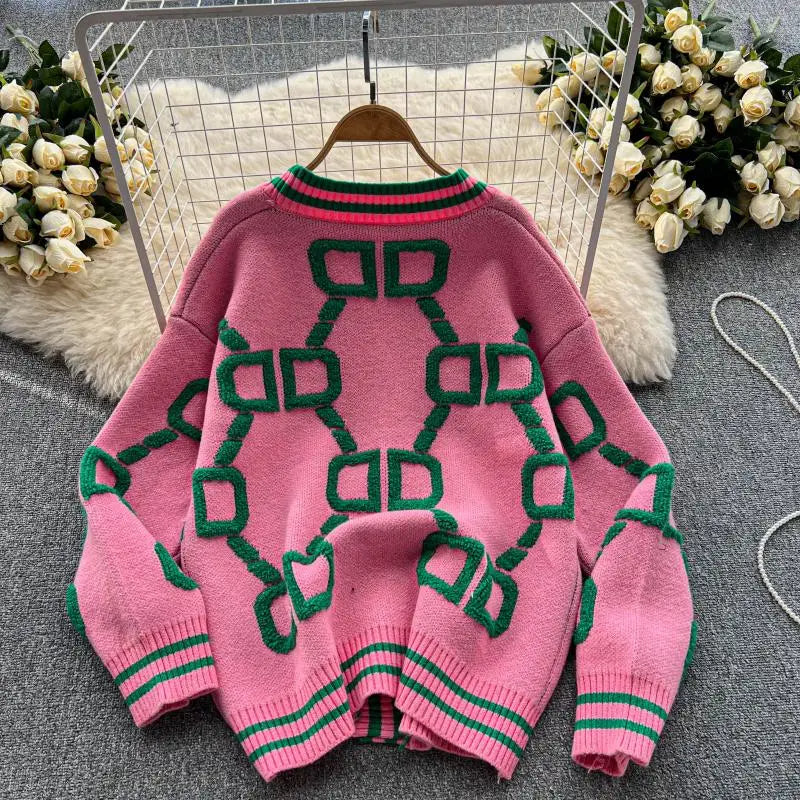 Cozy Knit Midi Cardigan with Pocket Details and Relaxed Fit