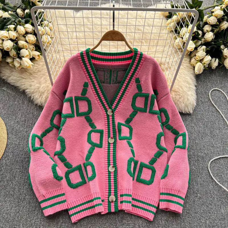 Cozy Knit Midi Cardigan with Pocket Details and Relaxed Fit