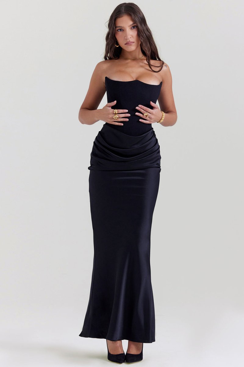 Chic Long Marissa Evening Dress with Elegant Design