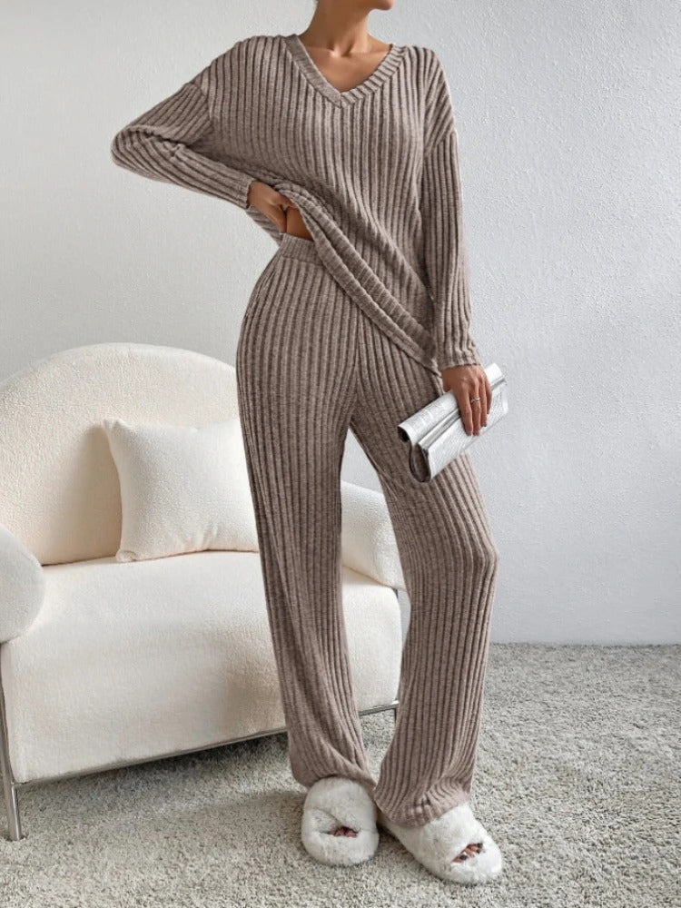 Soft Ribbed Knit Two-Piece Set for Comfortable Everyday Wear