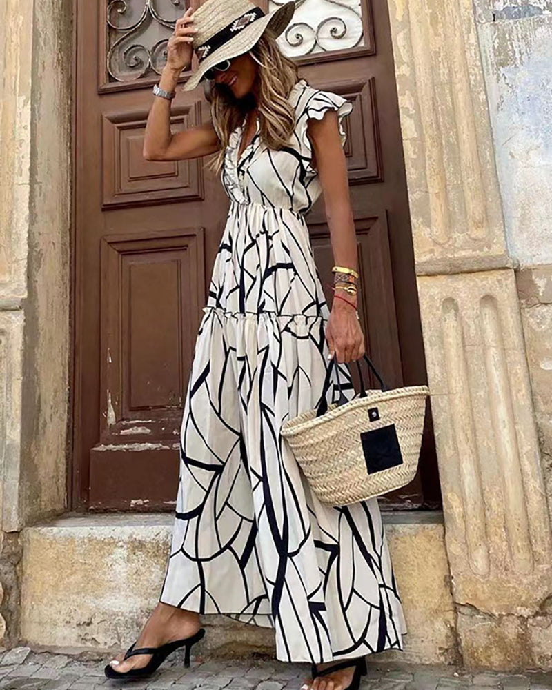 Elegant Monochrome Long Dress with Flattering Silhouette