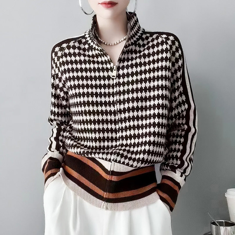 Mesh Blouse with Zip Closure and Stylish Design