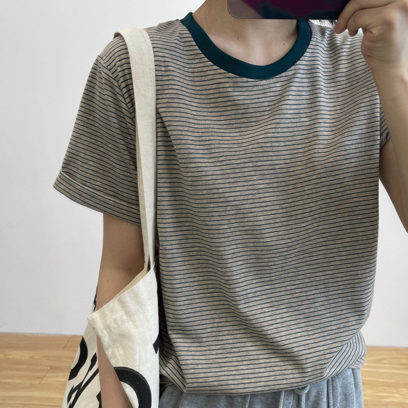 Striped T-Shirt with Comfortable Fit and Stylish Design