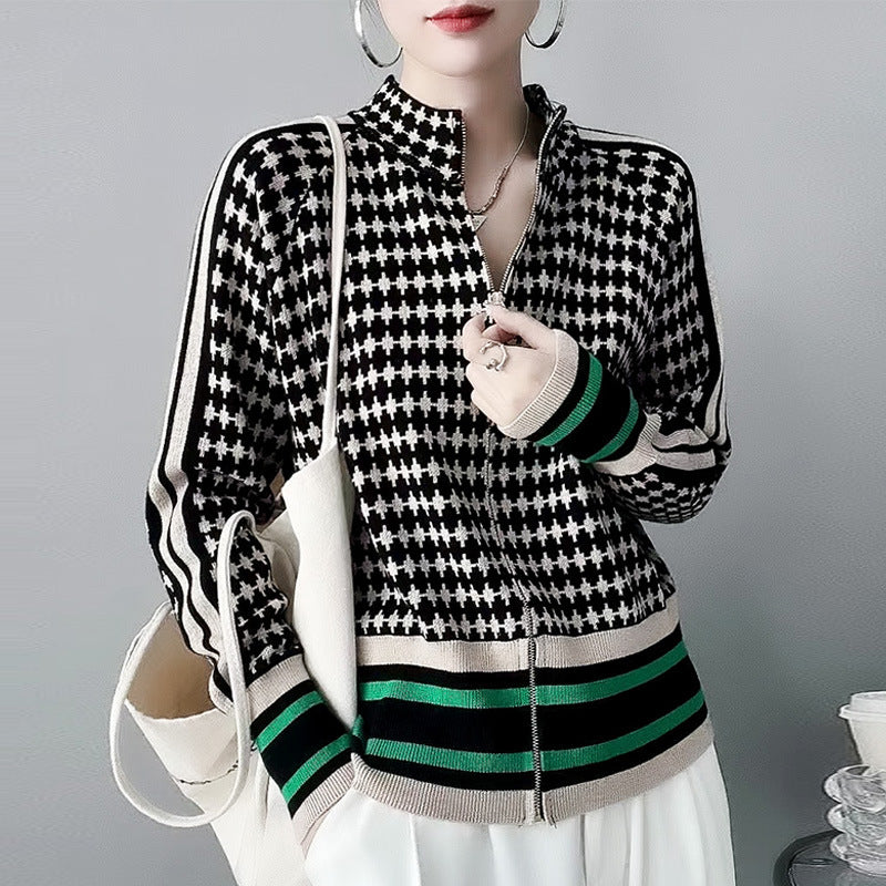Mesh Blouse with Zip Closure and Stylish Design