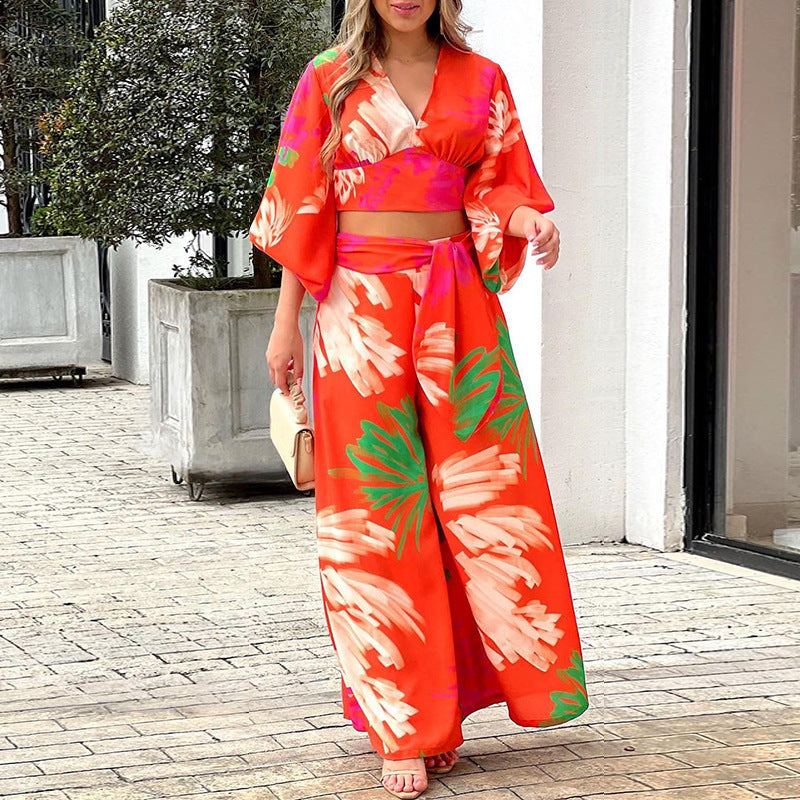 Women’s Trouser and Crop Top Set in Stylish Design