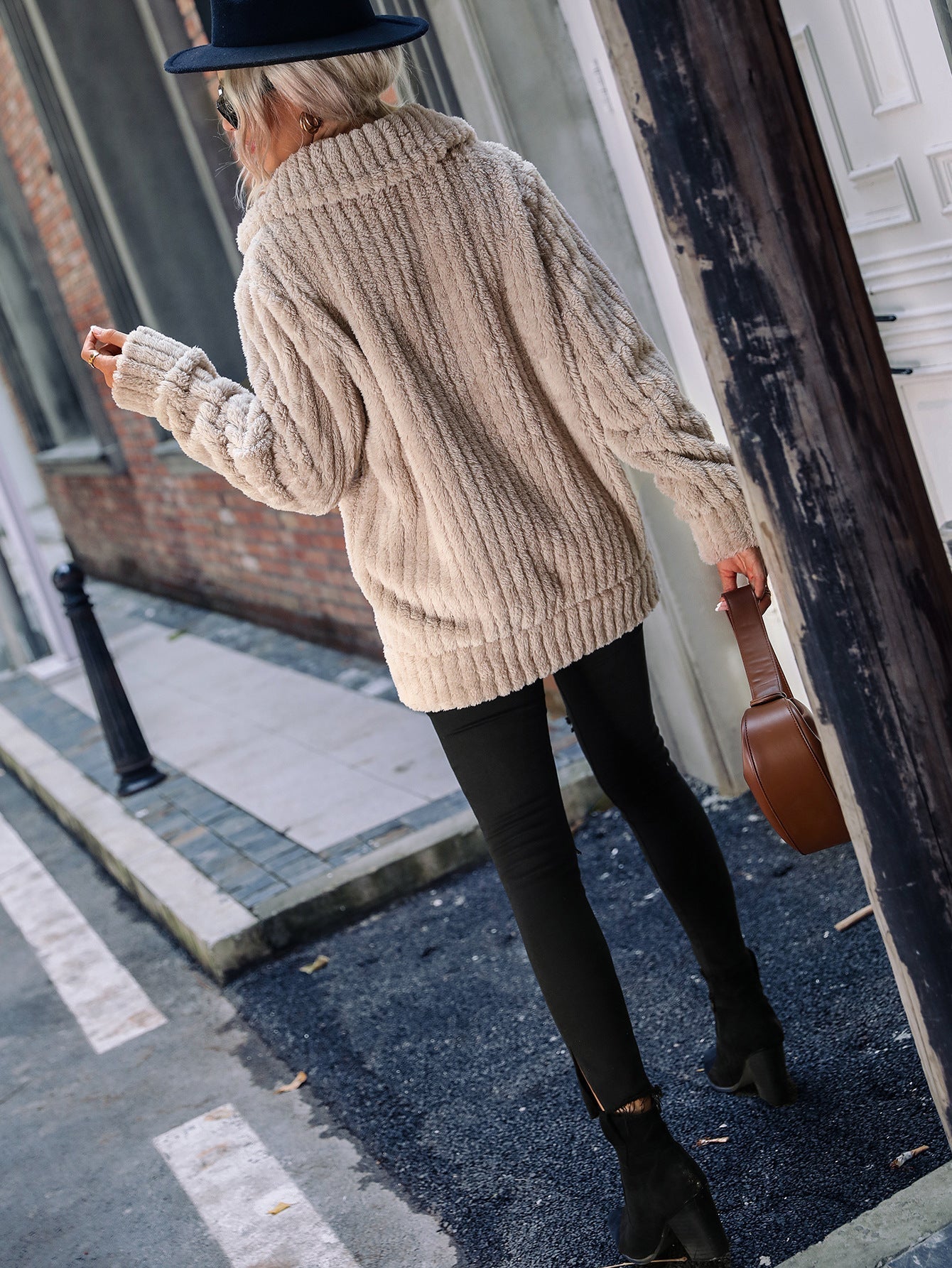 Cozy Teddy Zip Jacket - Soft, Comfortable, and Stylish Outerwear