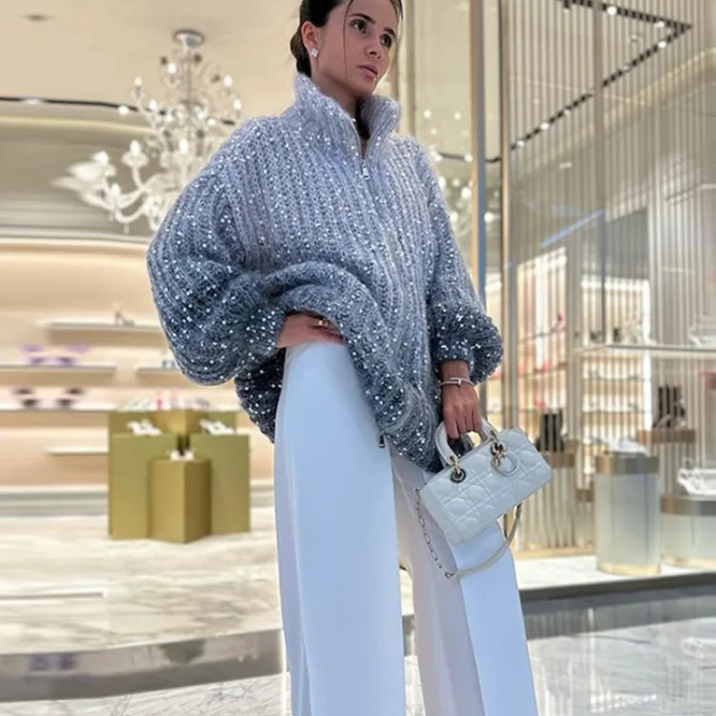 Elegant Knit Sweater for Luxurious Comfort and Style