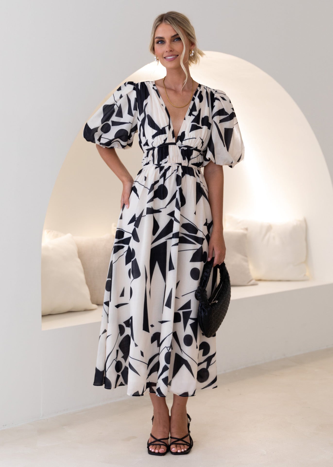 V-Neck Long Dress with Puff Sleeves for Elegant Style