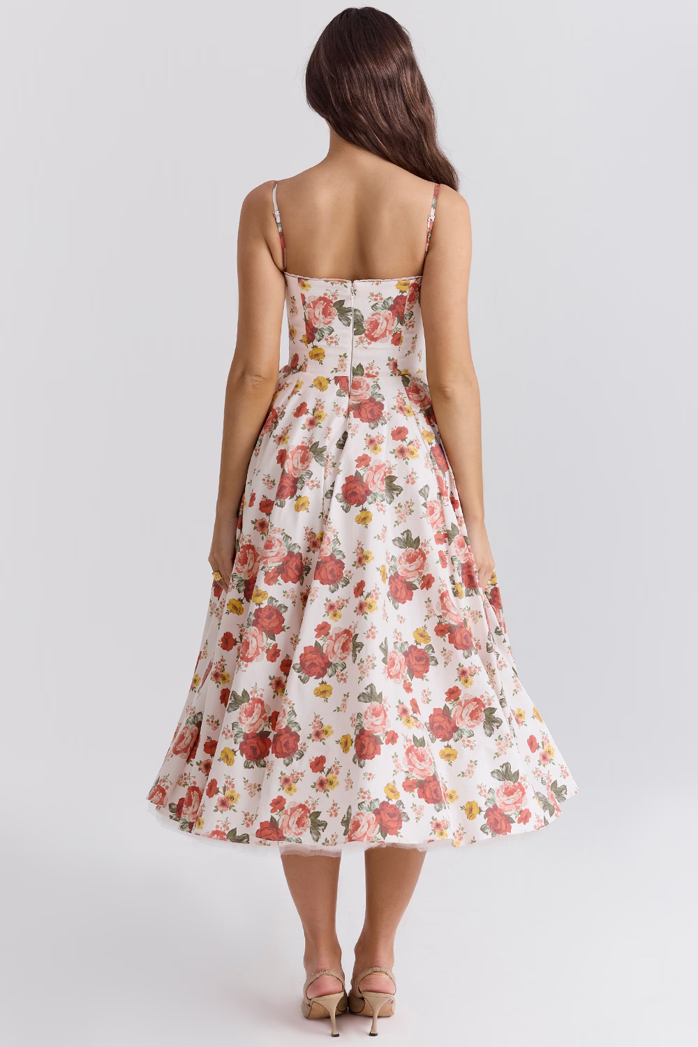 Elegant Royale Dress with Flattering Silhouette and Versatile Style