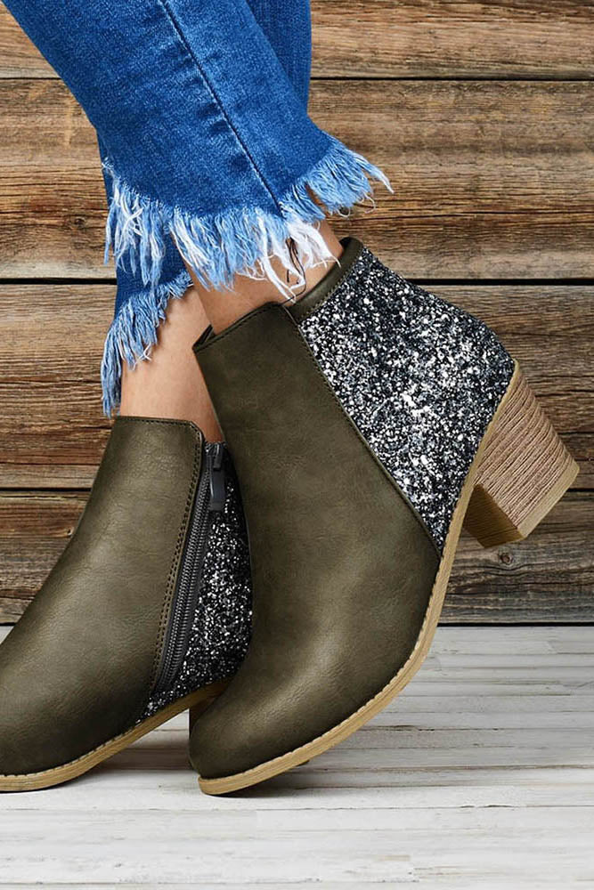 Sequin-Embellished Short Boots for Stylish Occasions