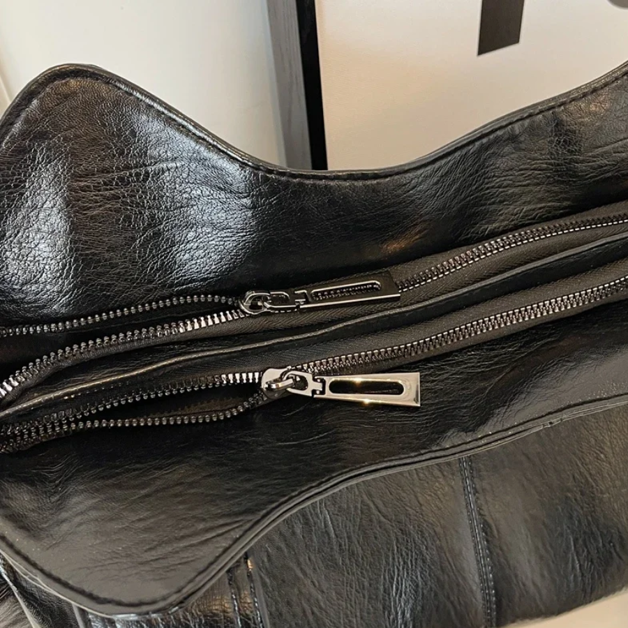 Women’s Classic Multi-Compartment Shoulder Bag
