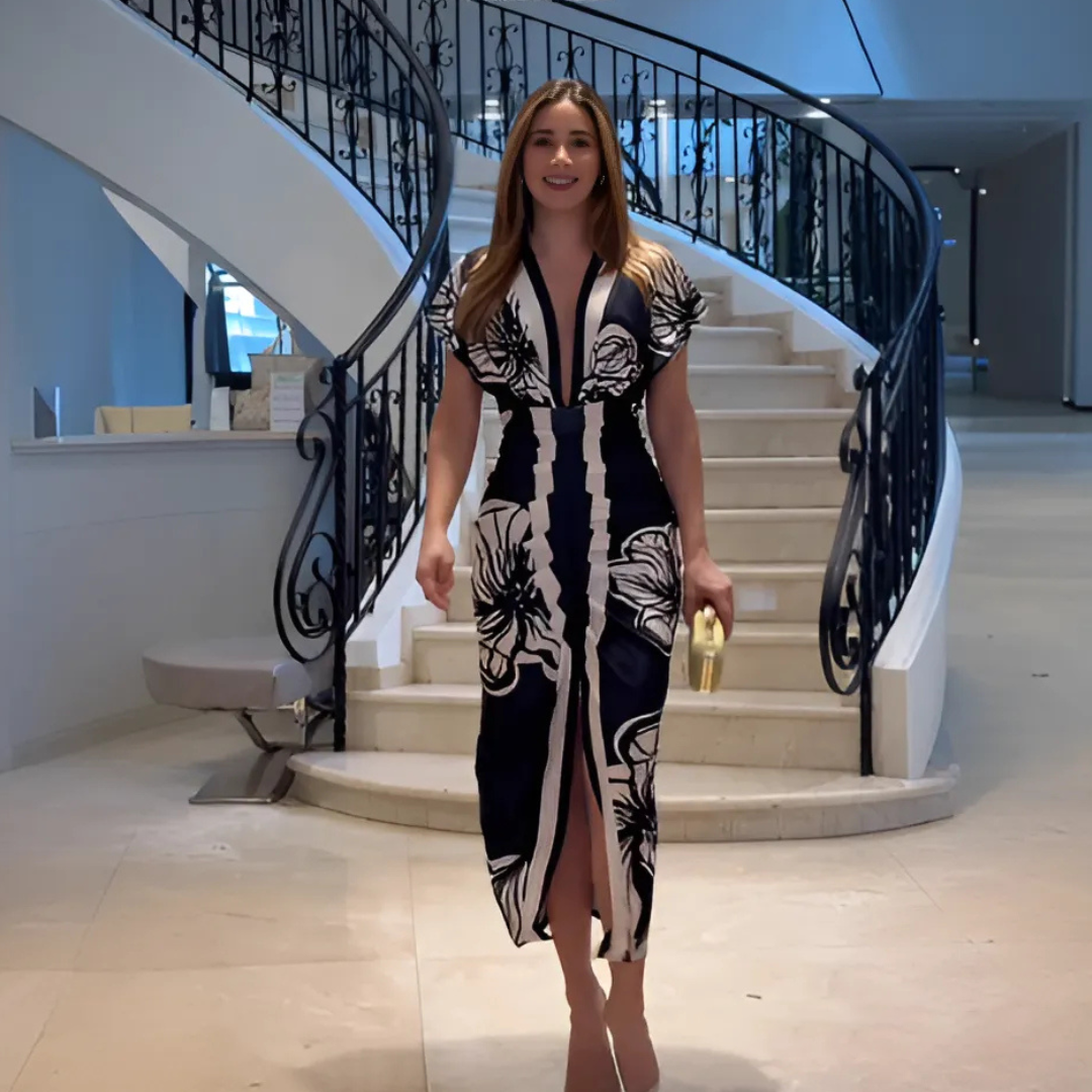 Floral Print Midi Dress with Fitted Cut for Sophisticated Style